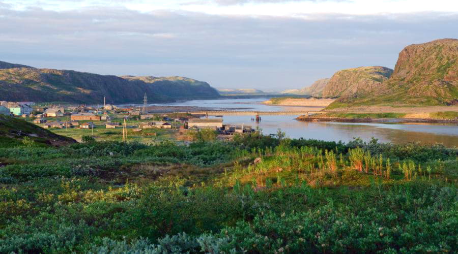 Nossos serviços de aluguel de carros oferecem uma seleção diversificada de veículos em Murmansk.